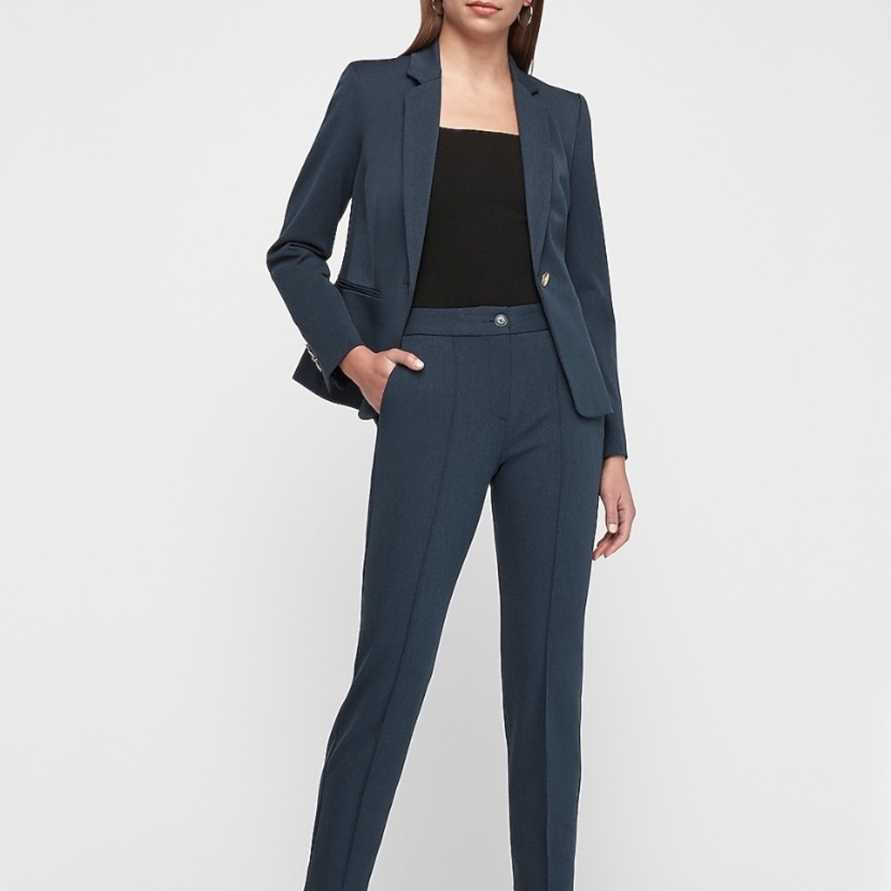 ISO—express twilight blue blazer in 6 or 8